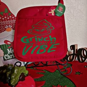 Grinch Pot Holder ( 1 for $8 or 2 for $15 )